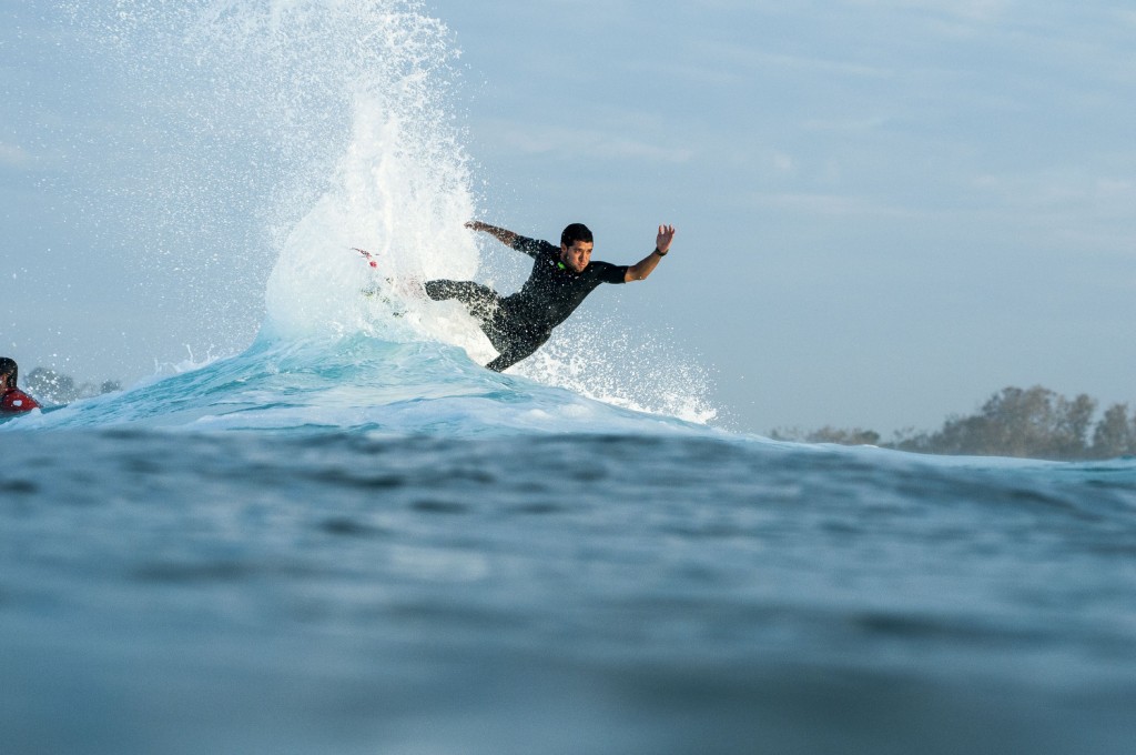 Adriano de Souza, Trestles