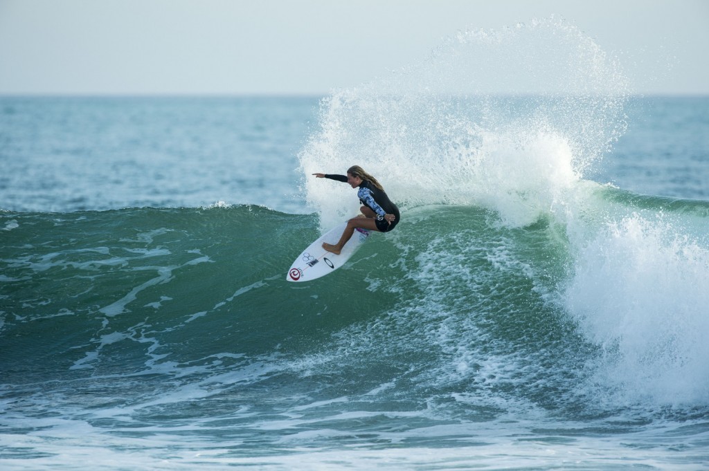 Nikki Van Djyk, Trestles